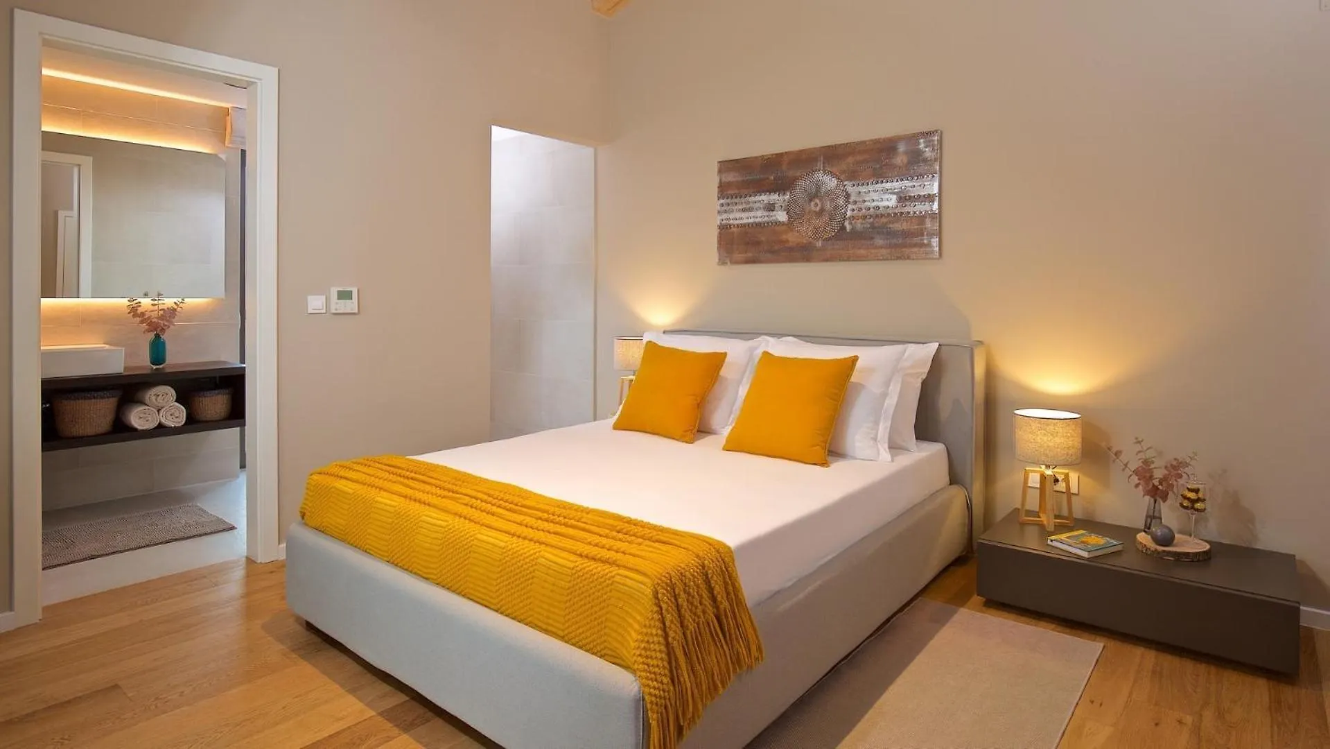 Luxury Villa Vigneto Heated Pool Jacuzzi 브르토니글라
